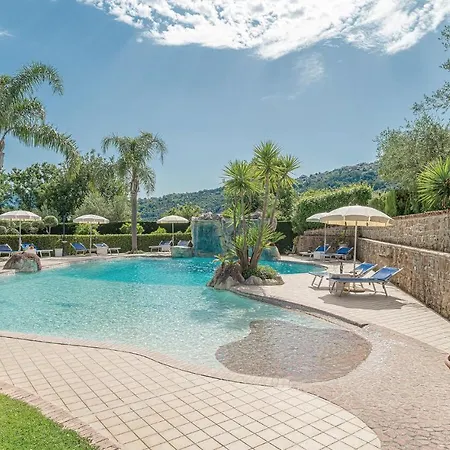 Holiday home Cozy In Laurena Cilento Sa With Kitchen