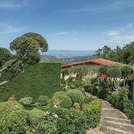 Holiday home Cozy In Laurena Cilento Sa With Kitchen Laureana Cilento